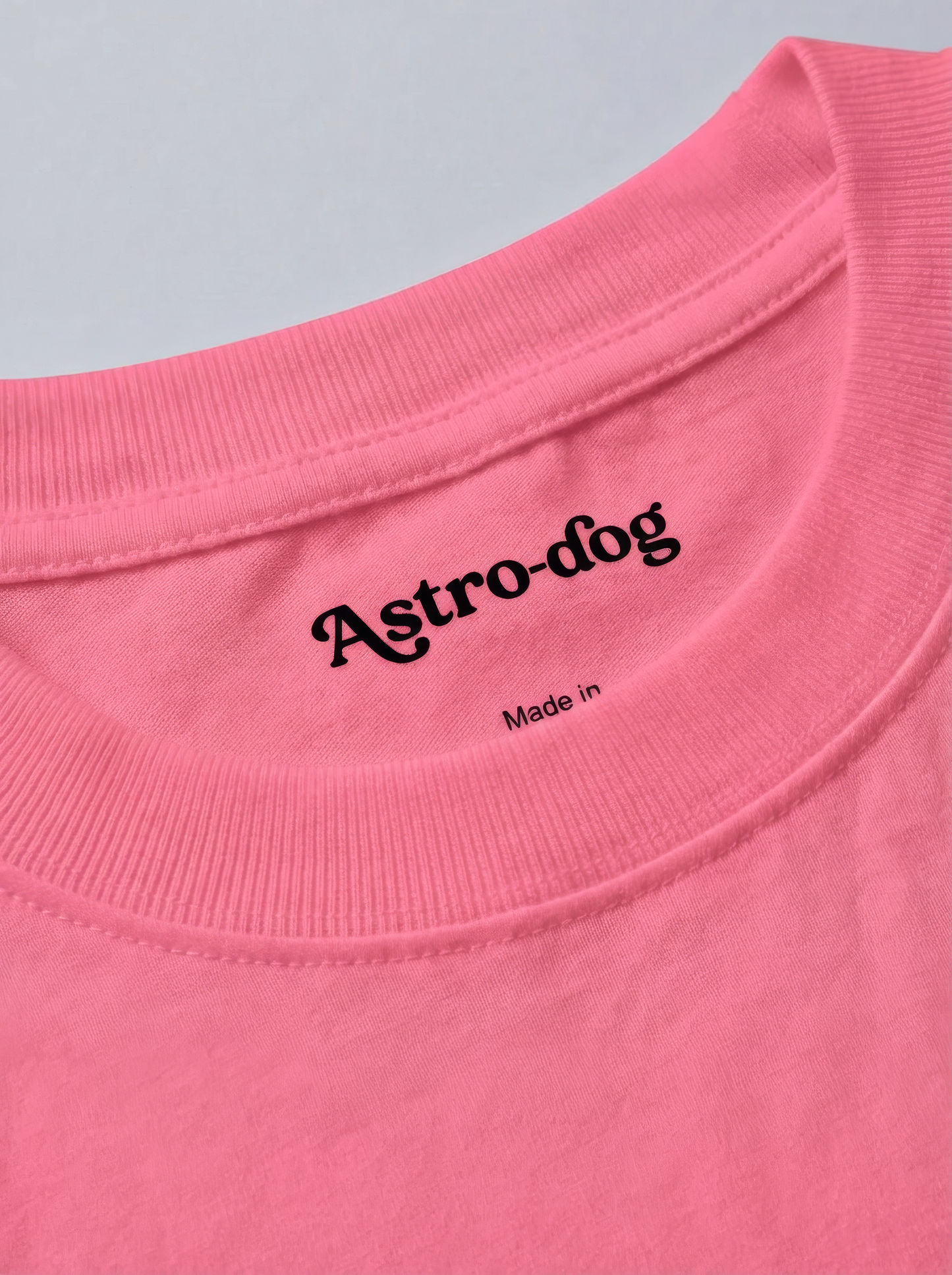 Retro Tee — Dog Mom